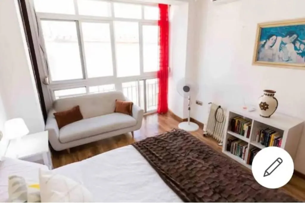 Bright 2 Bedroom Apartment Malaga